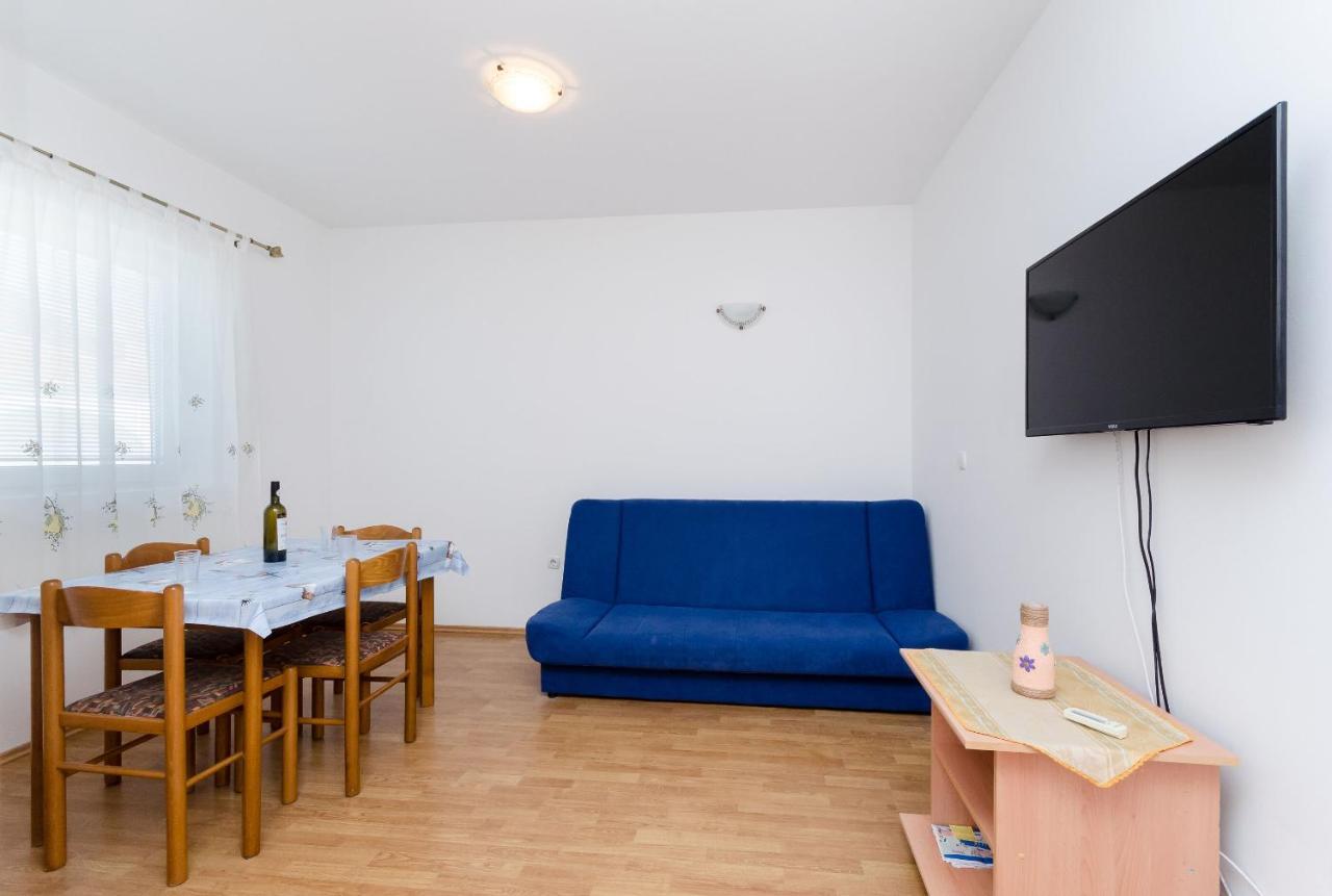 Apartments Alex Lopar Esterno foto